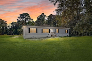 7687 S Carolina 162, Hollywood, SC 29449