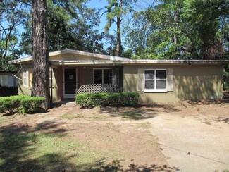 2052 Hillsborough St, Tallahassee, FL 32310