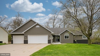 2546 Pine Ridge Blvd, Red Wing, MN 55066
