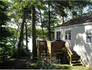 125 Williams Ave, Pocasset, MA 02559