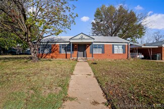 1308 W School St, Claremore, OK 74017