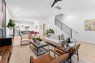 2528 Live Oak St, Houston, TX 77004