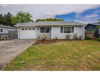1109 SW 15th St, Lincoln City, OR 97367