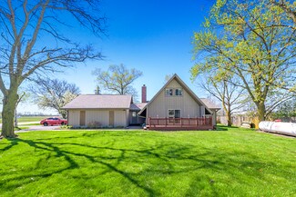 7982 N Frontage Rd E, Manteno, IL 60950