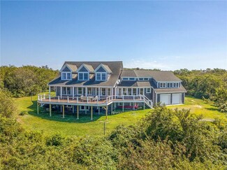 1676 Beacon Hill Rd, Block Island, RI 02807