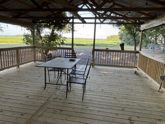 308 Hurricane Lake Rd, Bald Knob, AR 72010