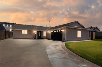 7425 Fillmore Dr, Buena Park, CA 90620