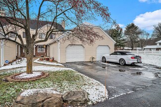 1102 Saratoga Ln, Chesterton, IN 46304