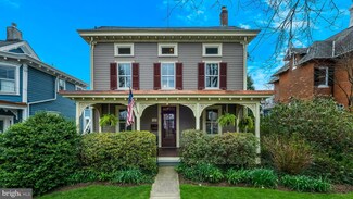 230 W Court St, Doylestown, PA 18901
