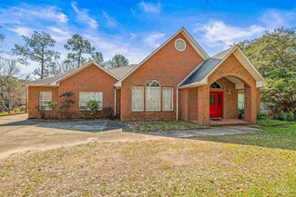 5463 Rowe Trail, Milton, FL 32571