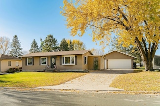 134 Rena Belle St NW, Eyota, MN 55934