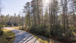 59 Bottlebrush Dr, Cashiers, NC 28717