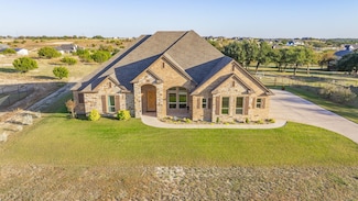 1077 Eagles Bluff Dr, Weatherford, TX 76087
