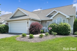1410 Windcrest Ln NE Unit 32, Grand Rapids, MI 49525