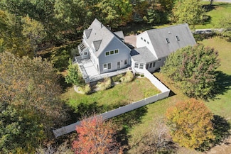 1 Ida Ln, Raymond, NH 03077