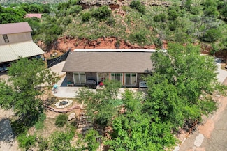 570 Comanche Dr, Buffalo Springs, TX 79404