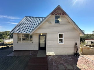 245 N Roanoke Ave, Hines, OR 97738
