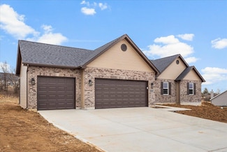 4170 Bielefeld Dr, Florissant, MO 63033