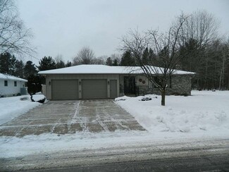 700 Urban St, Rothschild, WI 54474
