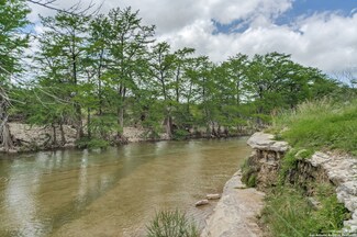 5987 Hwy 27, Center Point, TX 78010