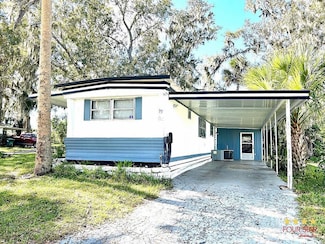 95 Hillcrest Ln, Leesburg, FL 34748