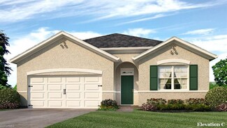 638 Wickham St, Naples, FL 34104