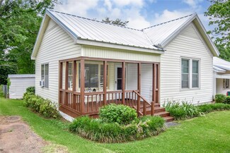 16 Alber Dr, Tallassee, AL 36078