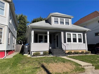 85 Oakland Ave, Cranston, RI 02910