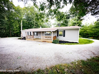 77 Old Ky 259 Rd, Mc Daniels, KY 40152