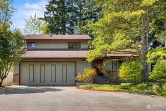 12745 Roosevelt Way NE, Seattle, WA 98125