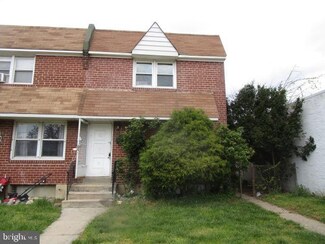 1130 E 8th St, Crum Lynne, PA 19022