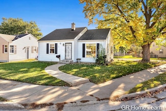 3148 Stratford Dr SW, Wyoming, MI 49509