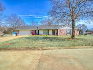 14 Turkey Knob St, Shawnee, OK 74804