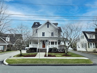 27 Catoonah St, Ridgefield, CT 06877