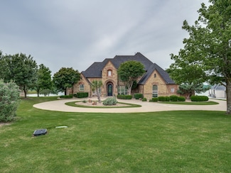 110 Eagle Point Dr, Waxahachie, TX 75165