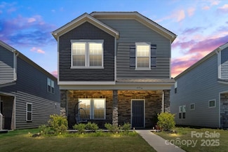 613 Cedar Knoll Cir, Pineville, NC 28134
