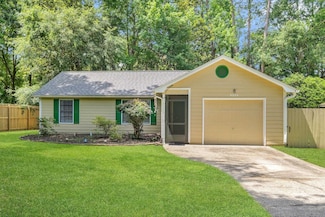 8204 Chickasaw Trail, Tallahassee, FL 32312
