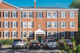 4814 30th St S Unit B1, Arlington, VA 22206