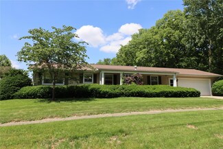 1525 Killarney Dr, Greenville, IL 62246
