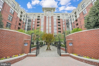 1021 N Garfield St Unit 233, Arlington, VA 22201