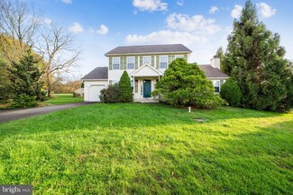 110 Irwin Dr, Lincoln University, PA 19352