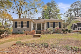102 Pinehaven Dr, Jackson, MS 39202