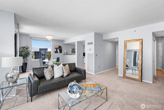 177 107th Ave NE Unit 1702, Bellevue, WA 98004