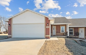 5485 Park Place, Asbury, IA 52002