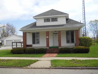 110 N Park Ave, Royal Center, IN 46978