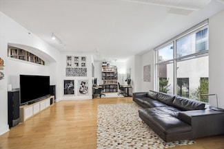 1901 Post Oak Blvd Unit 204, Houston, TX 77056