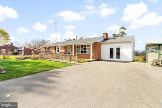 13824 Broadfording Church Rd, Hagerstown, MD 21740