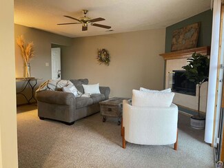5833 SW 22nd Terrace Unit 2, Topeka, KS 66614