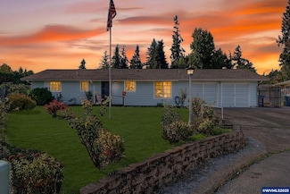 3218 West Place, Hubbard, OR 97032