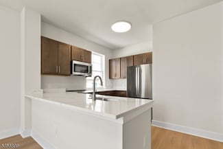 1 Center St Unit 205, Clifton, NJ 07011